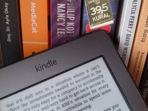 e-book-reader-and-printed-books