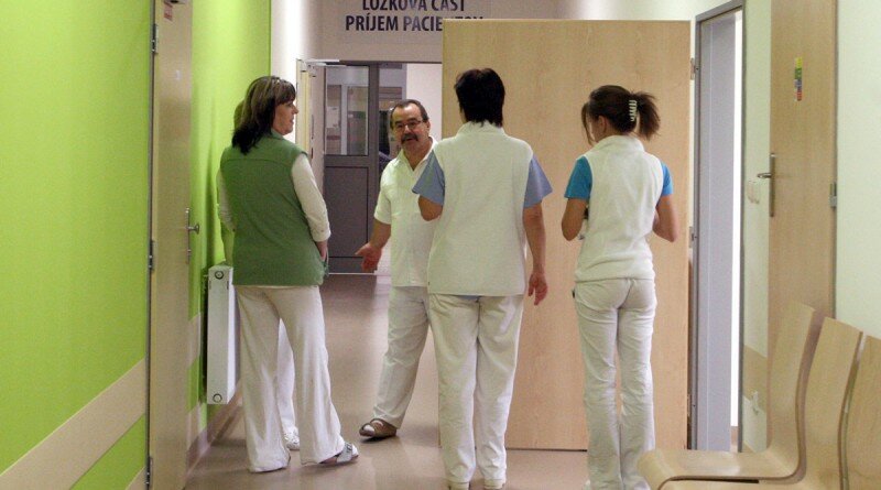 SlovakianHospitalIslewithNurses